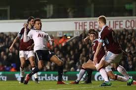 Tottenham Kalahkan Bunley 2-1 di Kandang Sendiri
