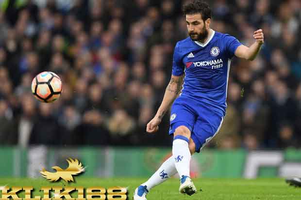 Conte Marayu Fabregas Untuk Tetap Bertahan di Chelsea Conte Marayu Fabregas Untuk Tetap Bertahan di Chelsea